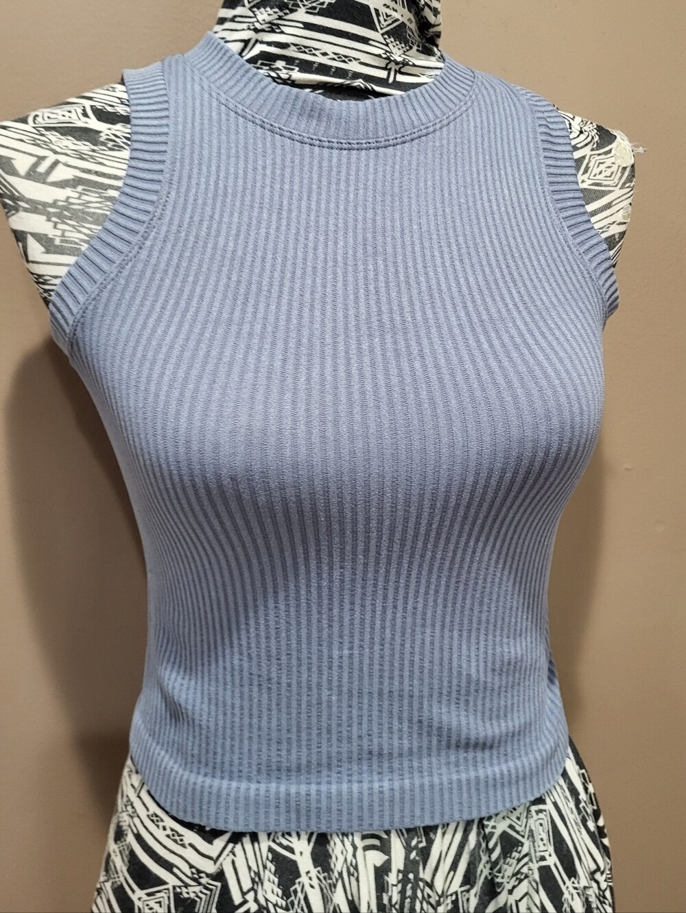 Aura Rib Knit Cropped Tank Top